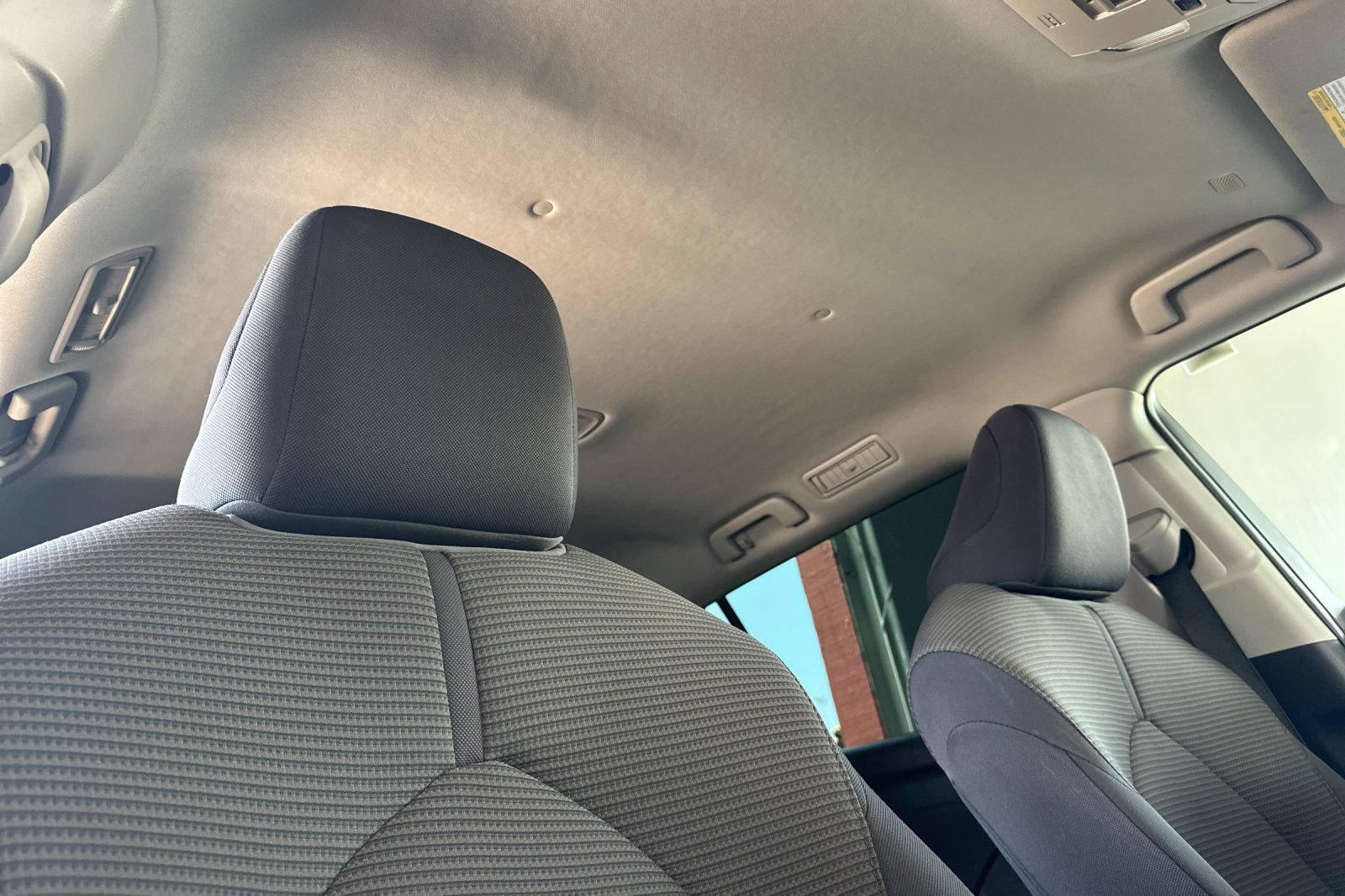 Used 2021 Toyota Highlander L FWD image 17