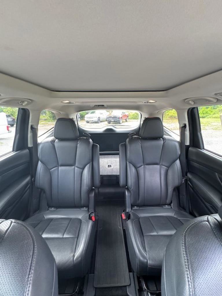 Used 2020 Subaru Ascent Limited w/ Technology Package AWD/4WD image 17