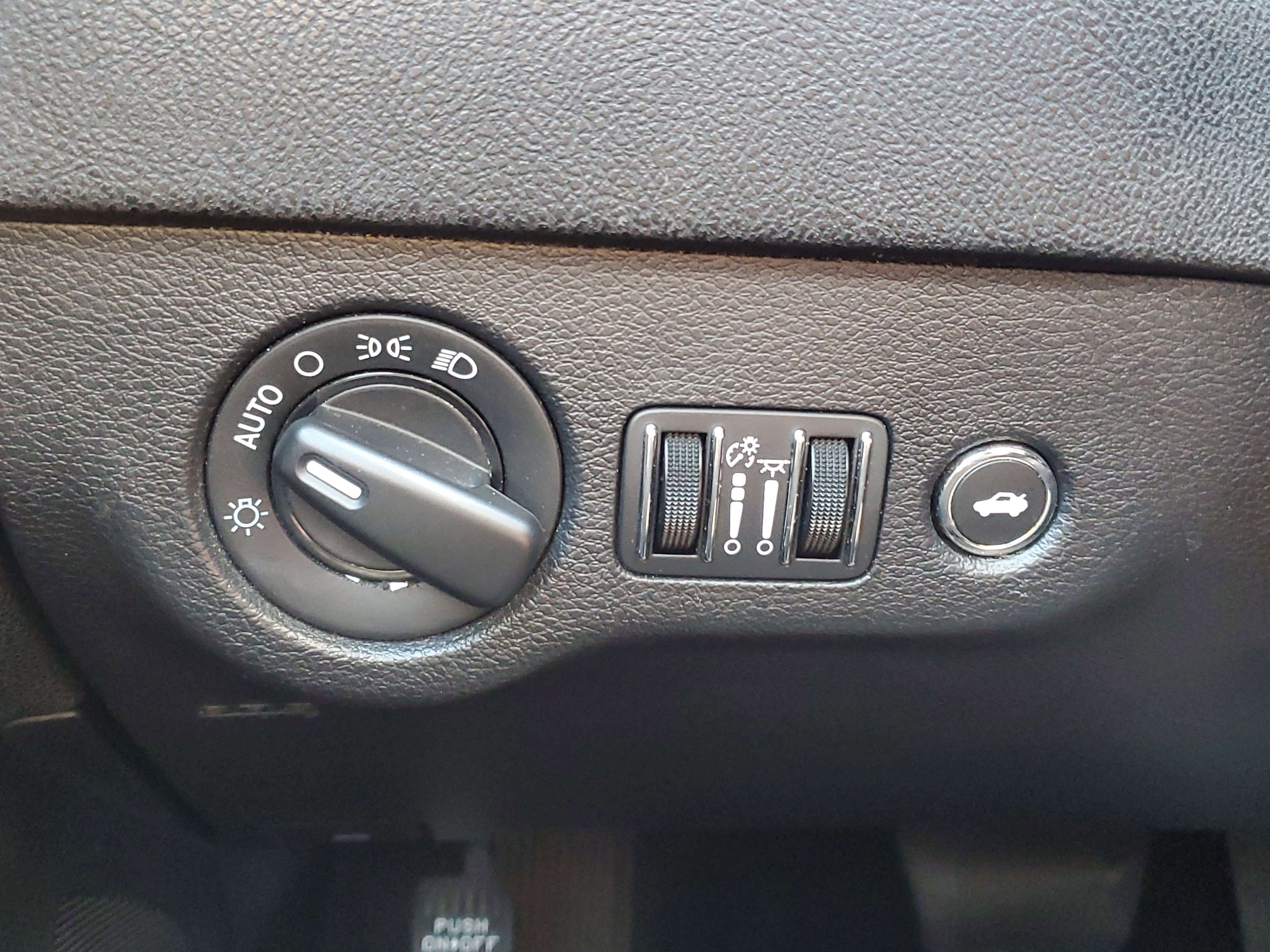 Used 2021 Dodge Charger SXT w/ Leather Interior Group image 24
