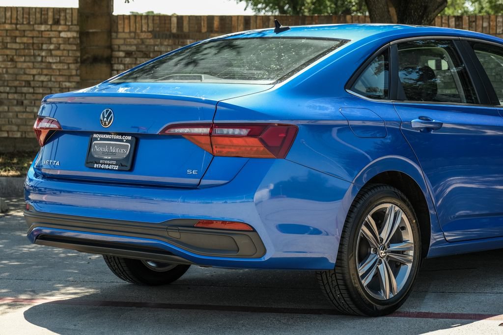 Used 2022 Volkswagen Jetta SE FWD image 17