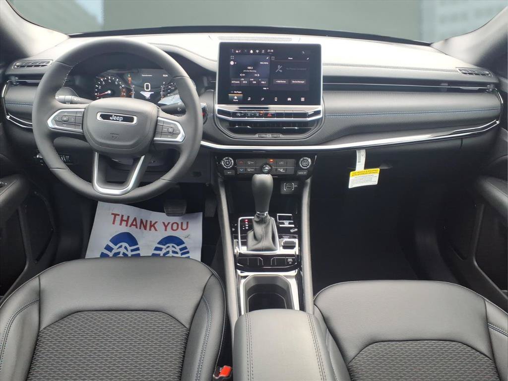 New 2026 Jeep Compass Latitude AWD/4WD image 22