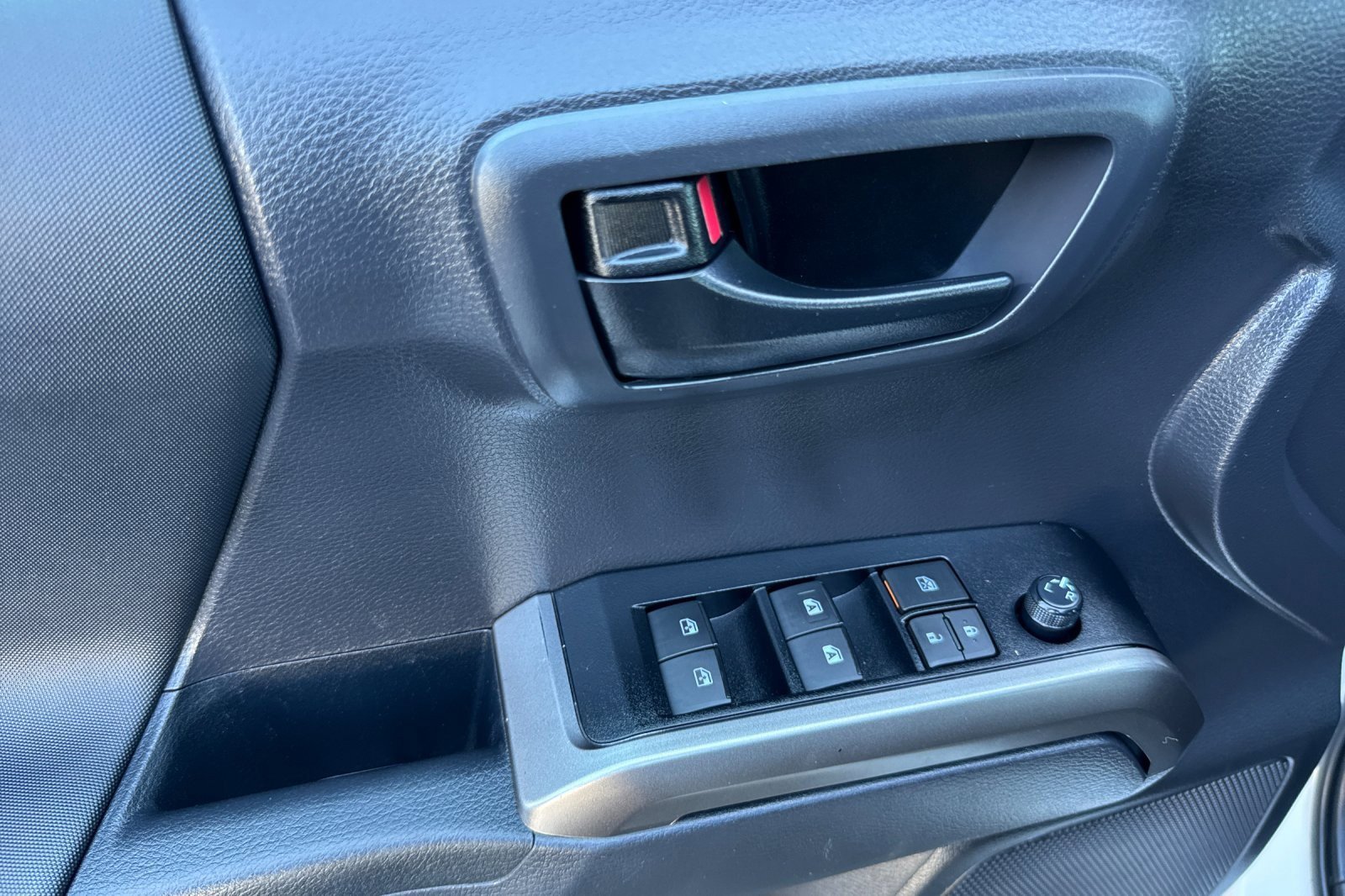 Certified 2023 Toyota Tacoma 4x4 Double Cab w/ Trail Edition image 10