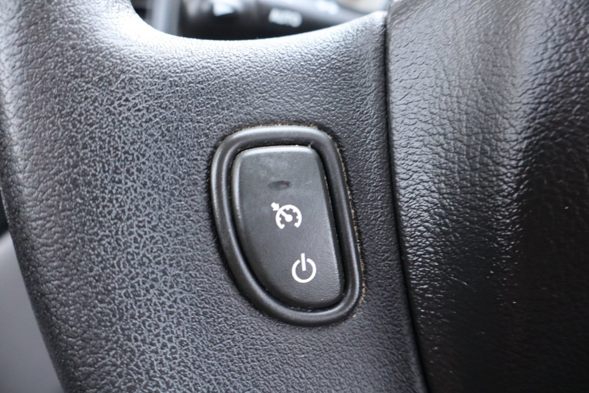 Used 2005 Saturn Vue 2WD w/ Sport Plus Pkg image 27