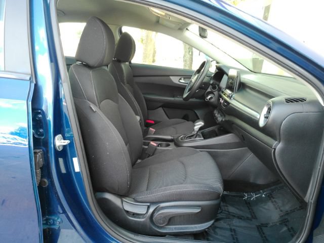 Used 2021 Kia Forte LXS FWD image 18