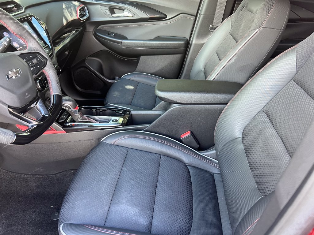 Used 2023 Chevrolet TrailBlazer RS w/ Sun and Liftgate Package AWD/4WD image 10
