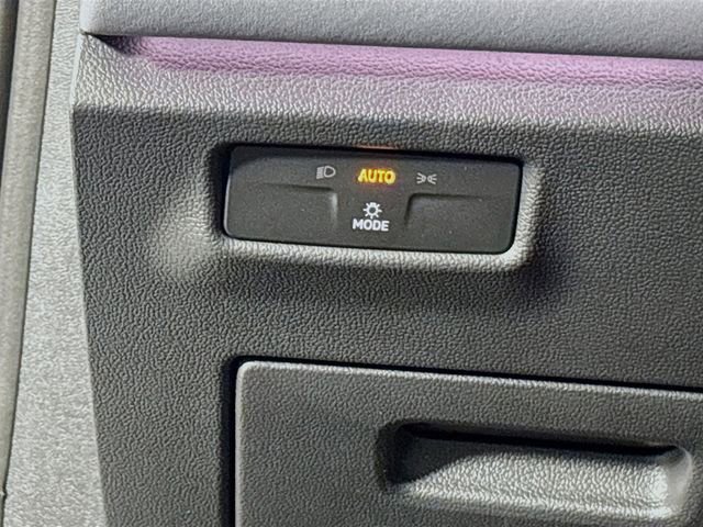 New 2026 Volkswagen Tiguan SE image 10