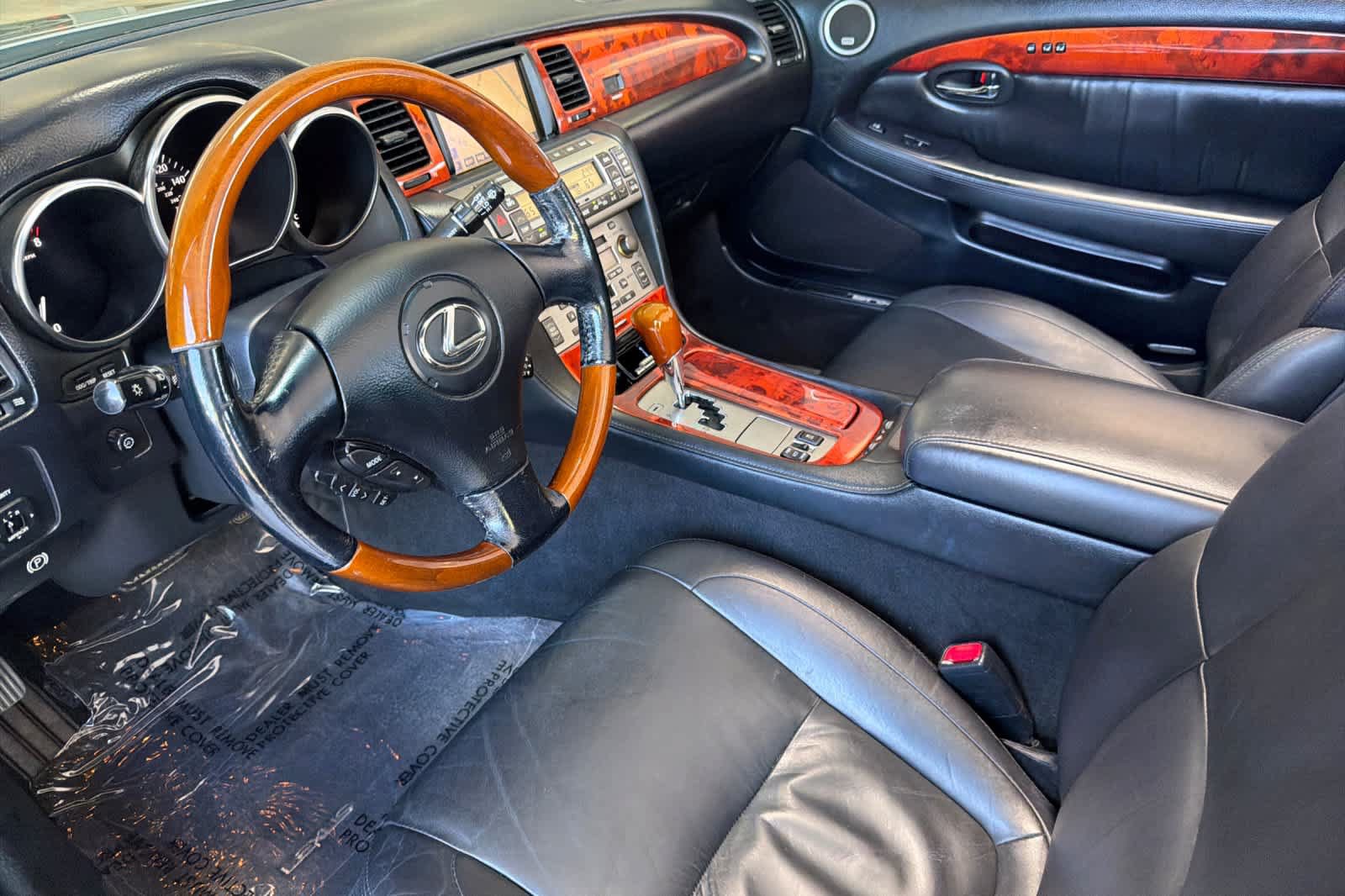 Used 2007 Lexus SC 430 Convertible RWD image 11