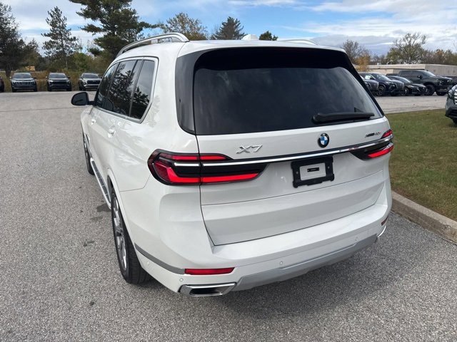 Used 2024 BMW X7 xDrive40i image 38