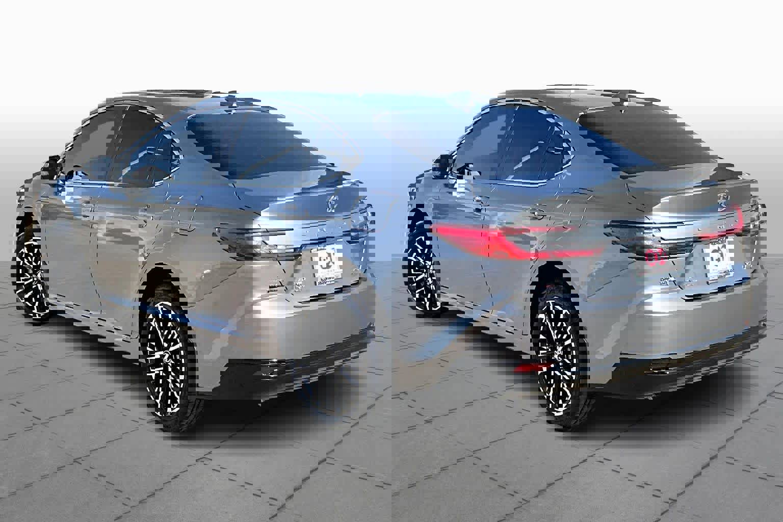 Used 2026 Toyota Camry XLE image 12