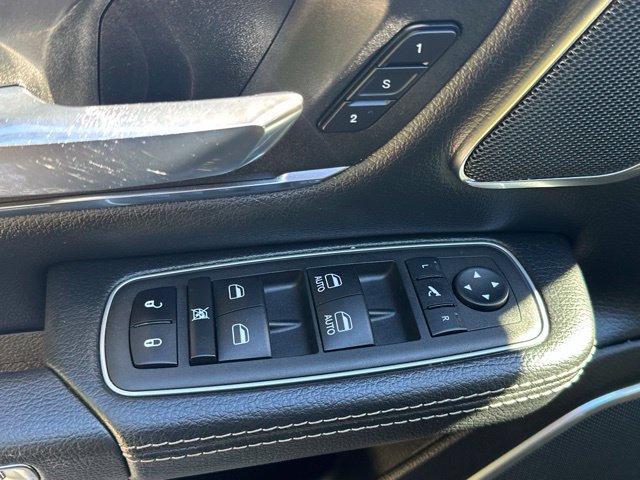 Used 2024 RAM 1500 Laramie AWD/4WD image 28