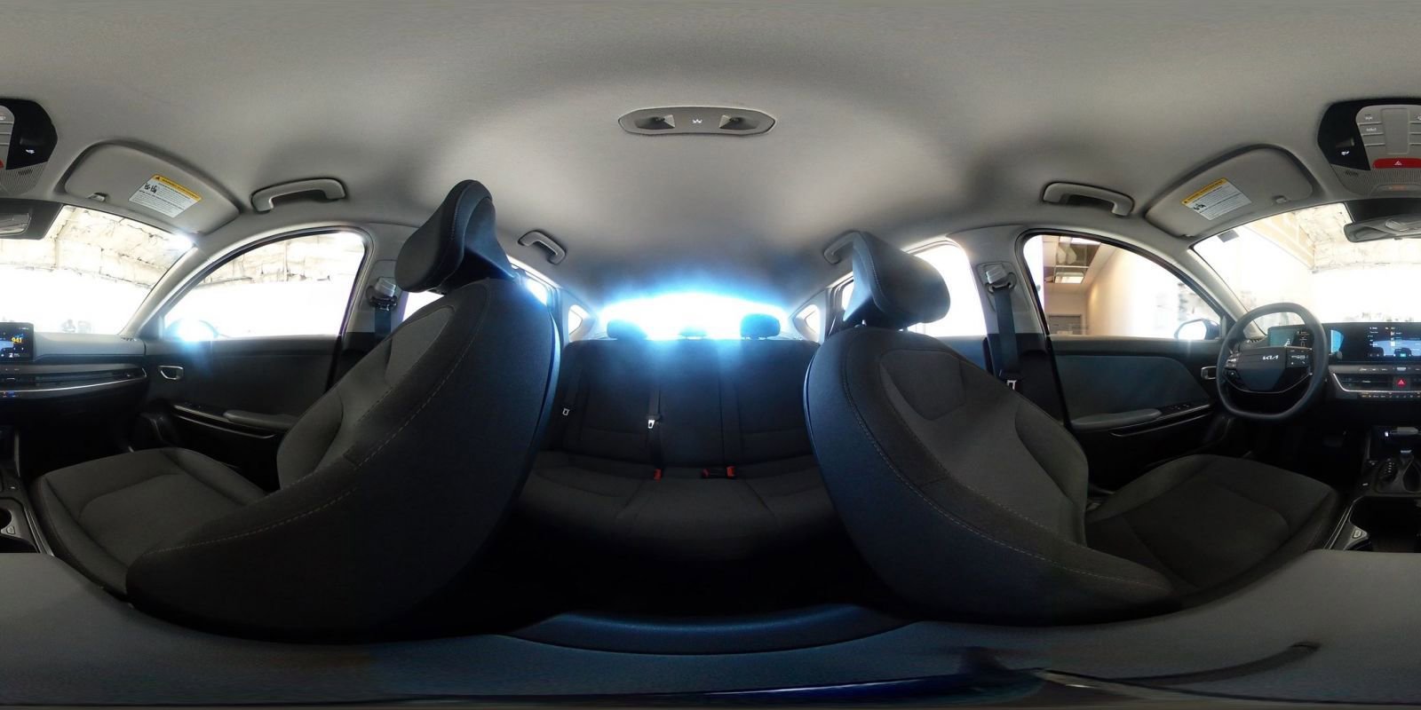 Used 2025 Kia K4 LXS image 41