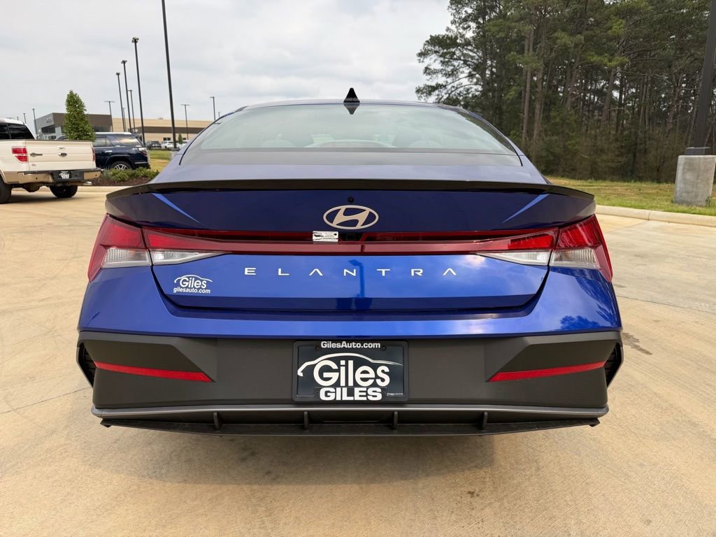 New 2026 Hyundai Elantra Sport image 4