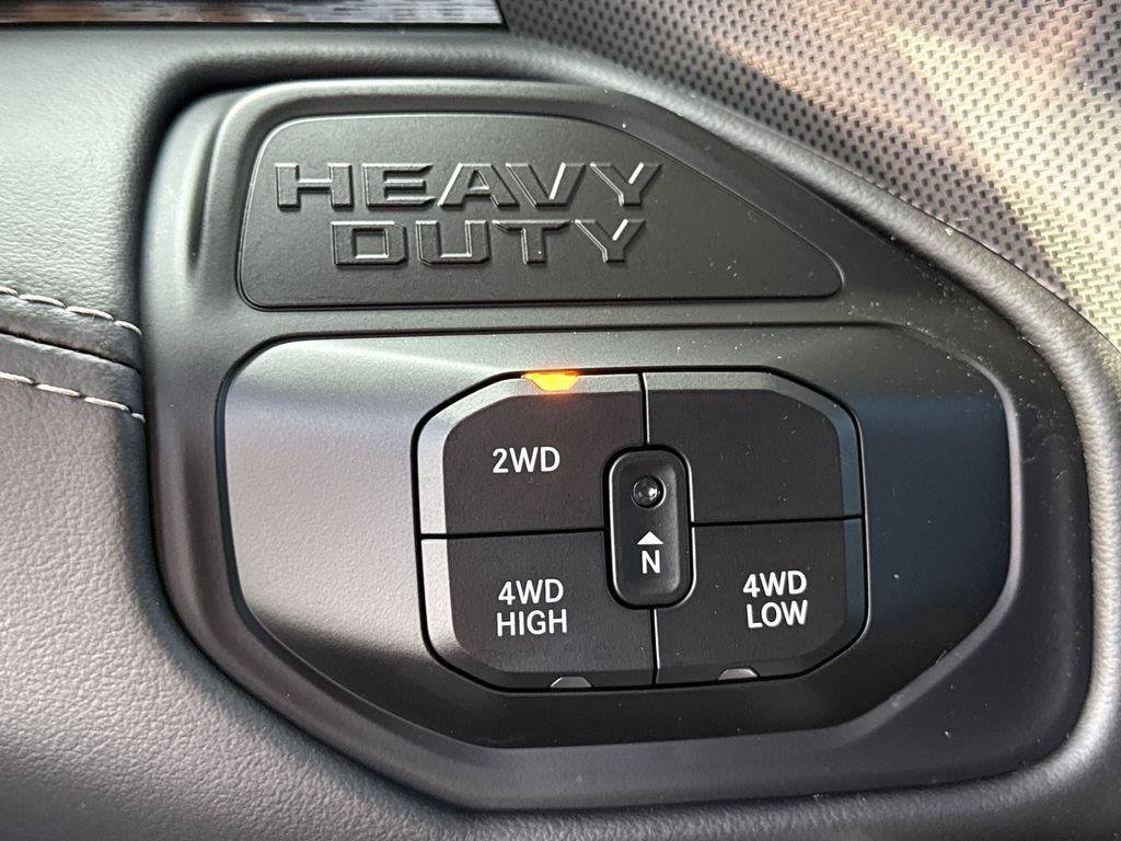 Used 2026 RAM 2500 Limited AWD/4WD image 21