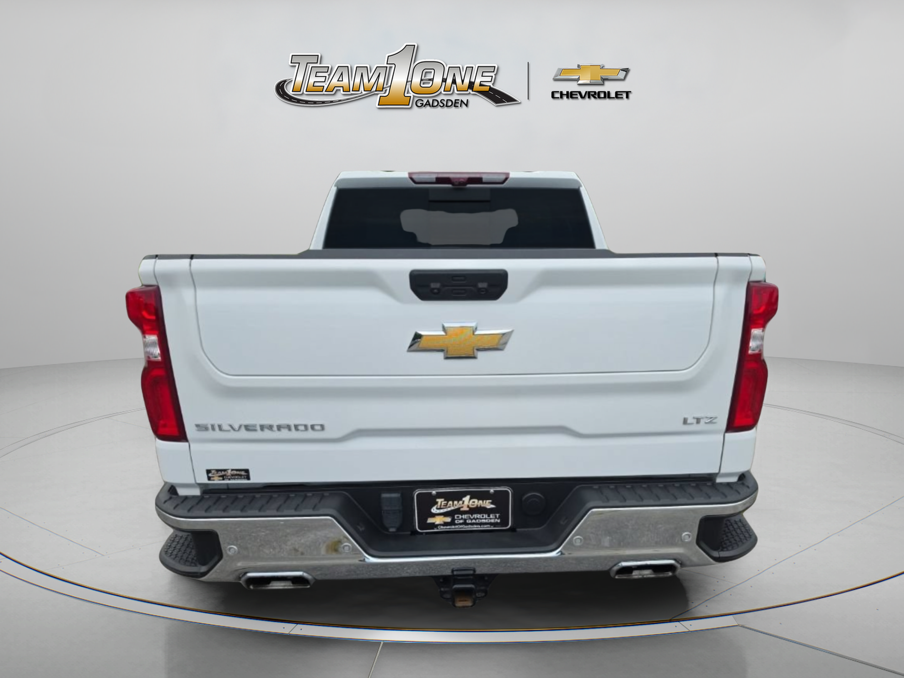 Used 2024 Chevrolet Silverado 1500 LTZ AWD/4WD image 7