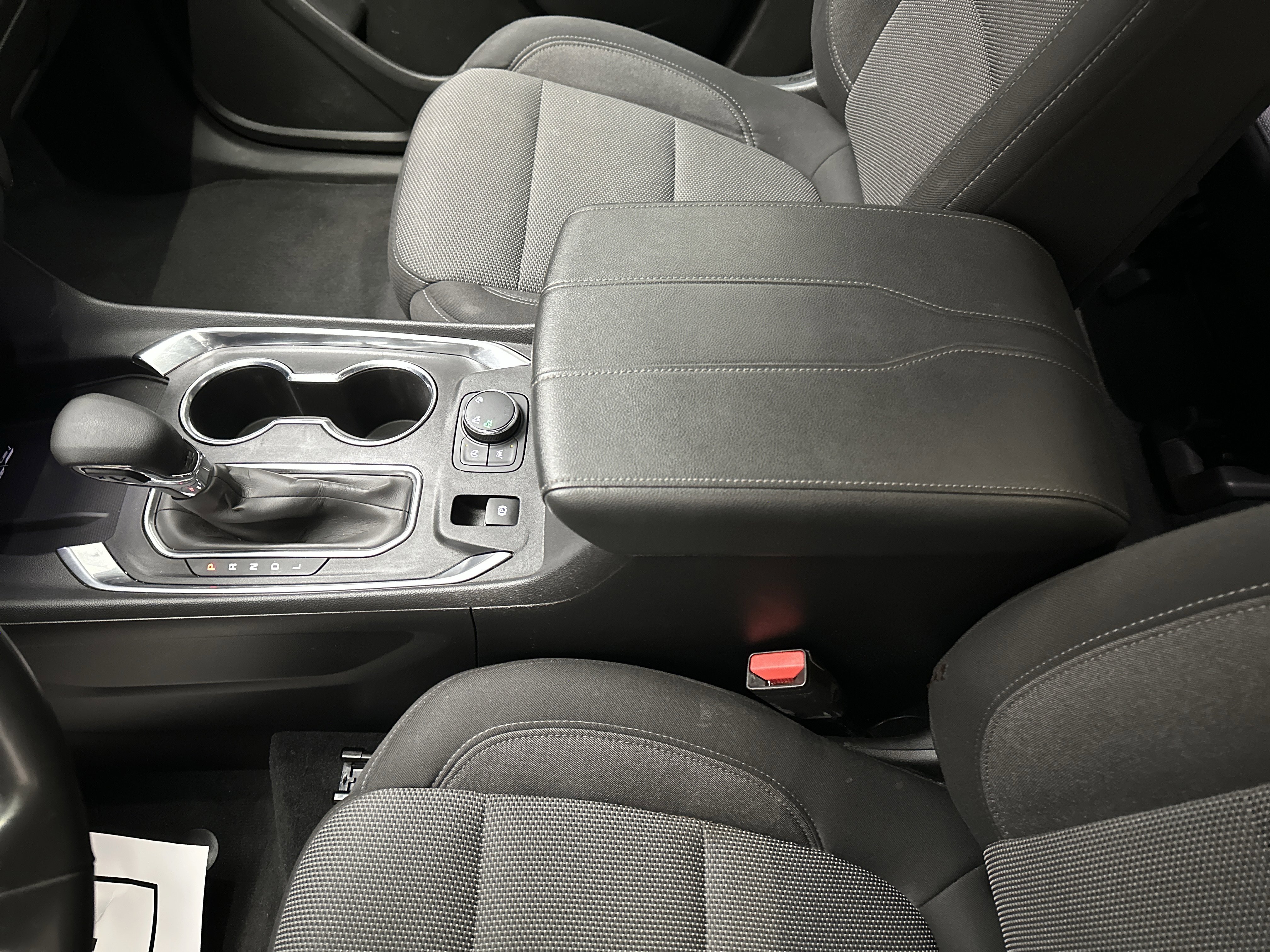 Used 2022 Chevrolet Traverse LT image 42