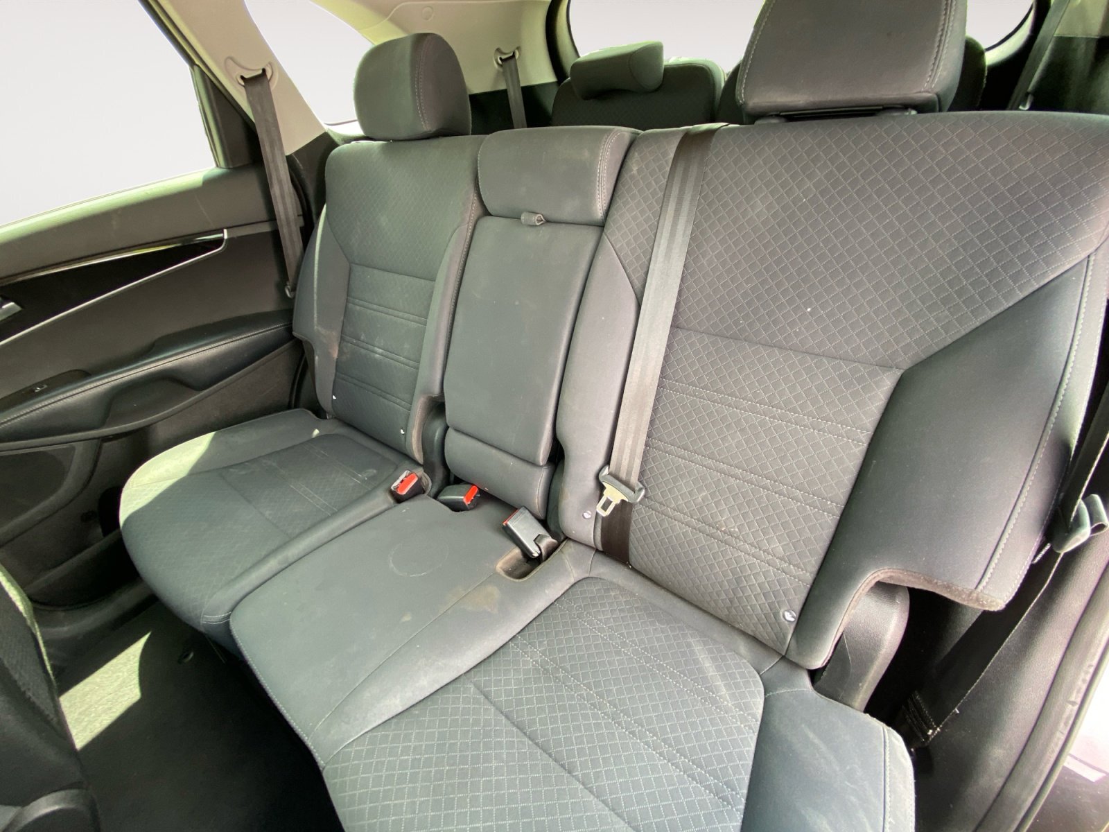 Used 2018 Kia Sorento LX image 24