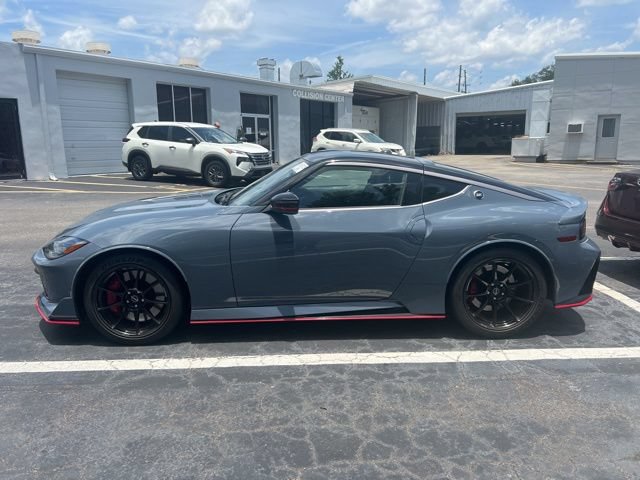 Used 2024 Nissan Z NISMO w/ Floor Mat Package RWD image 2
