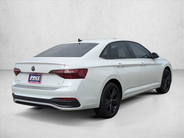 Used 2023 Volkswagen Jetta SE FWD image 5