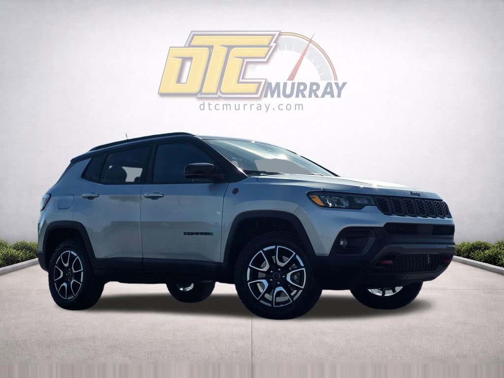 Used 2025 Jeep Compass Trailhawk image 37