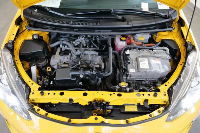 Used 2015 Toyota Prius C Four image 9