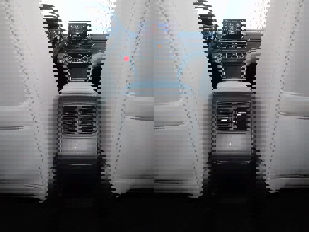 Used 2018 Honda Accord EX-L image 24