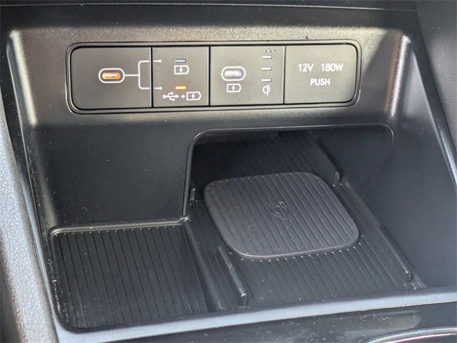 Certified 2025 Hyundai Tucson SE image 28