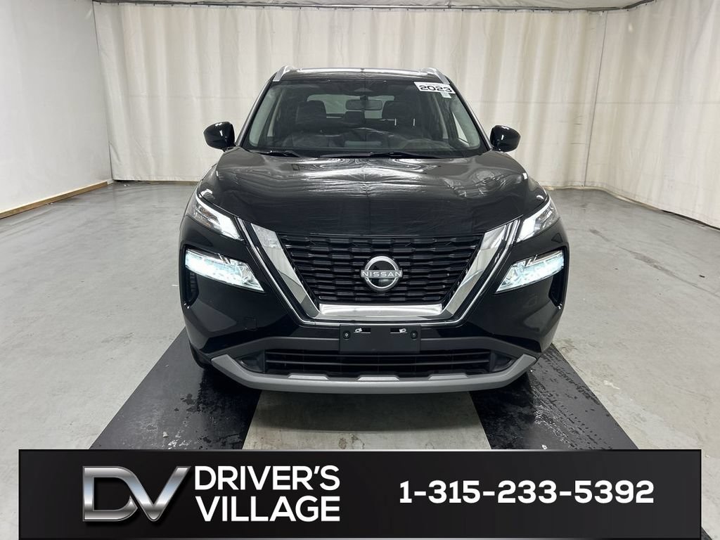 Used 2023 Nissan Rogue SV w/ SV Premium B Package AWD/4WD image 3