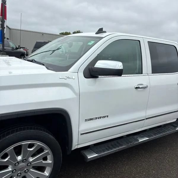 Used 2016 GMC Sierra 1500 SLT w/ Enhanced Driver Alert Package AWD/4WD image 2