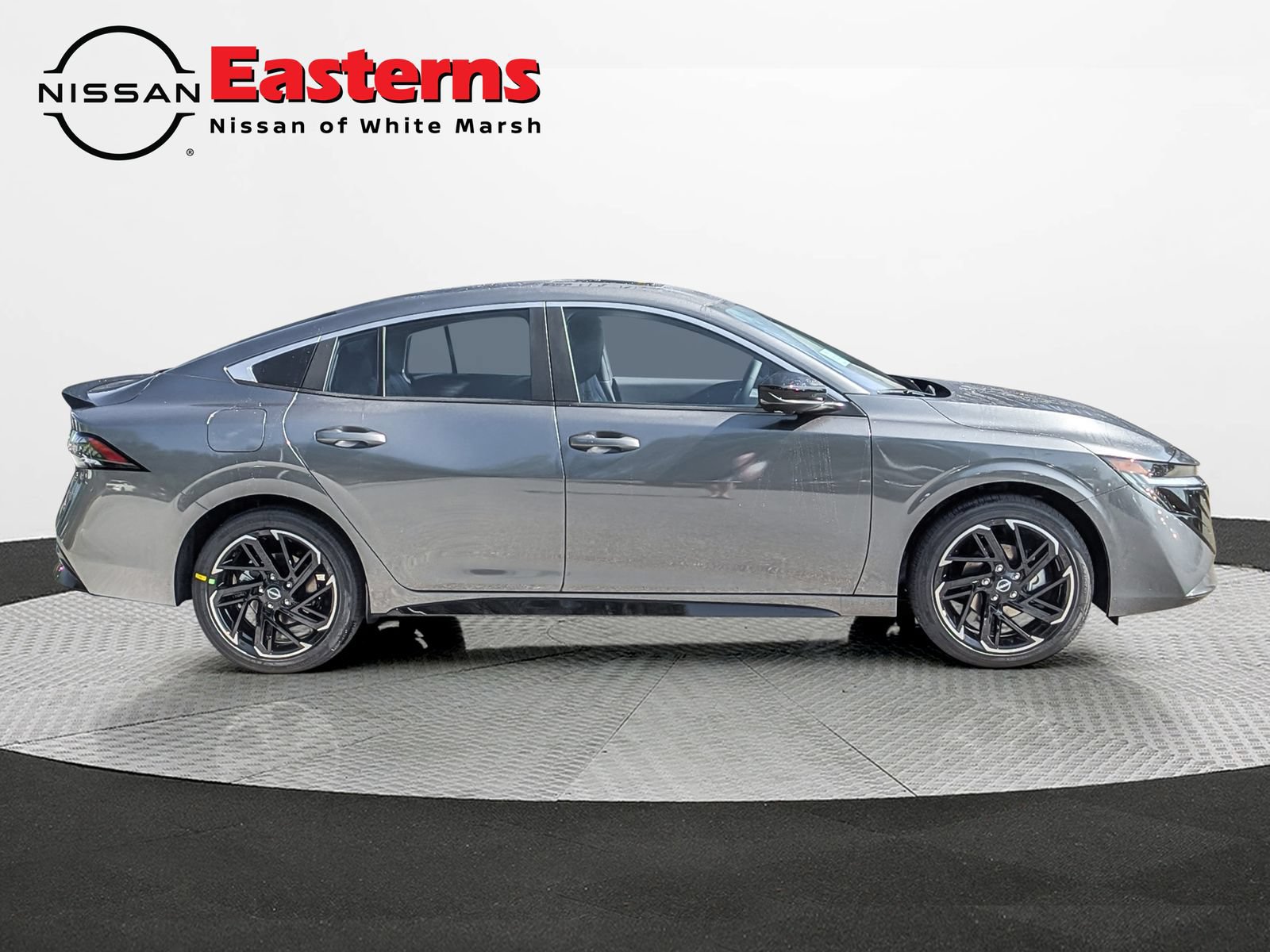 New 2026 Nissan Sentra SR w/ SR Premium Package FWD image 5