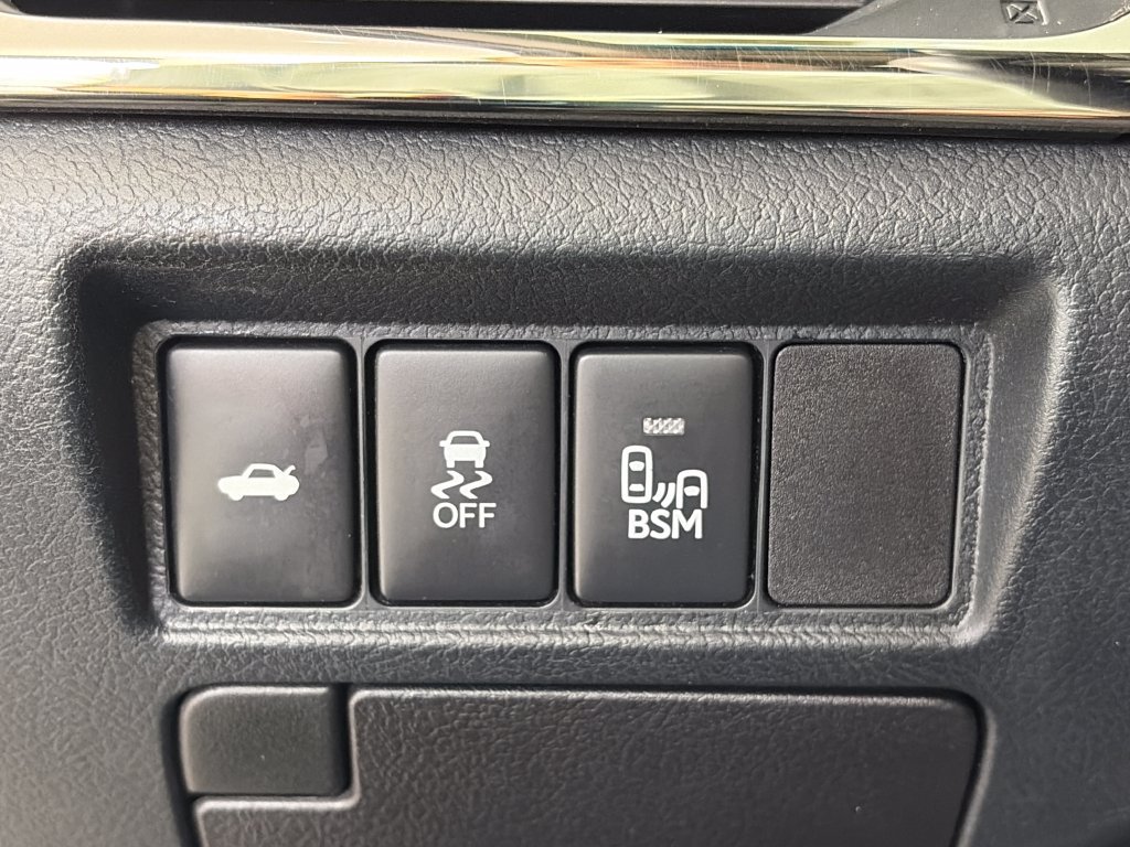 Used 2014 Toyota Avalon XLE Touring FWD image 24