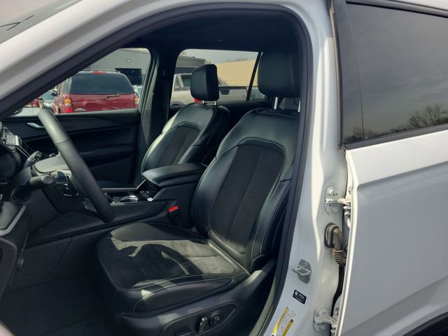 Used 2023 Jeep Grand Cherokee L Laredo AWD/4WD image 20