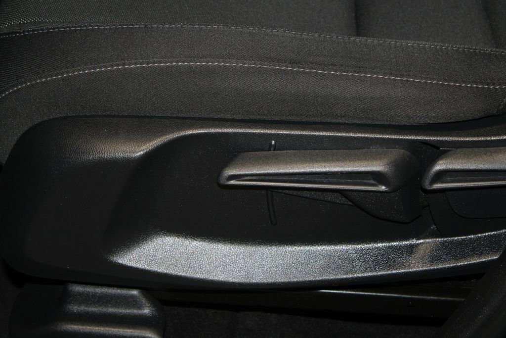 Used 2023 Honda CR-V LX image 13