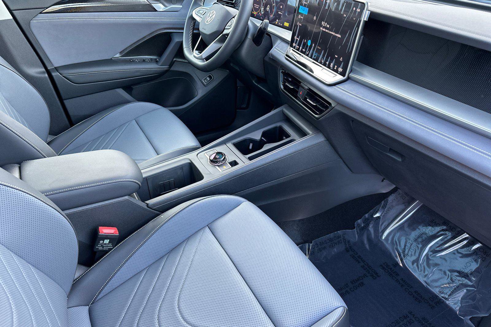 New 2026 Volkswagen Tiguan SE image 15