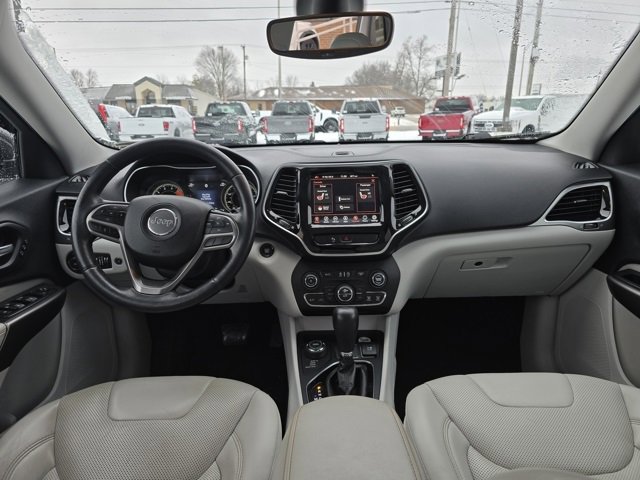 Used 2019 Jeep Cherokee Limited image 15