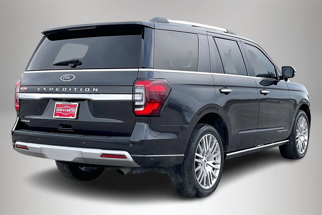 Used 2024 Ford Expedition Platinum AWD/4WD image 5