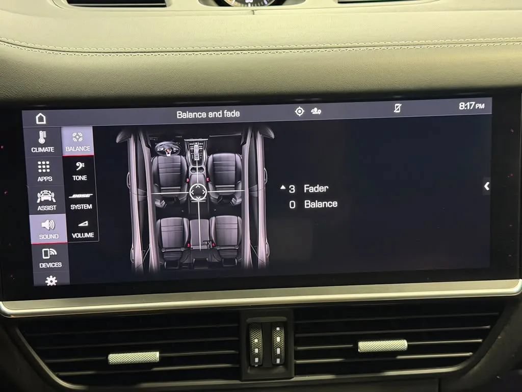 Used 2020 Porsche Cayenne Turbo AWD/4WD image 48