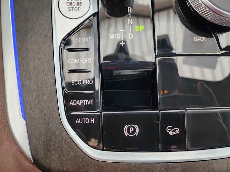 Used 2021 BMW X5 xDrive40i w/ Convenience Package AWD/4WD image 57