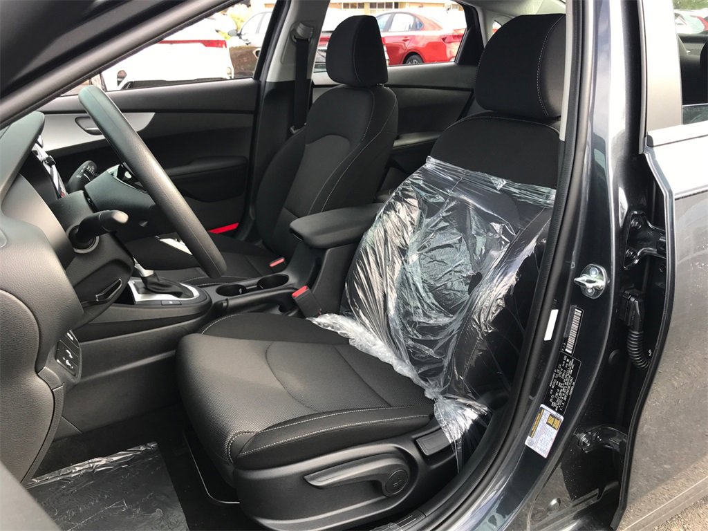 New 2024 Kia Forte LXS w/ LXS Technology Package image 16