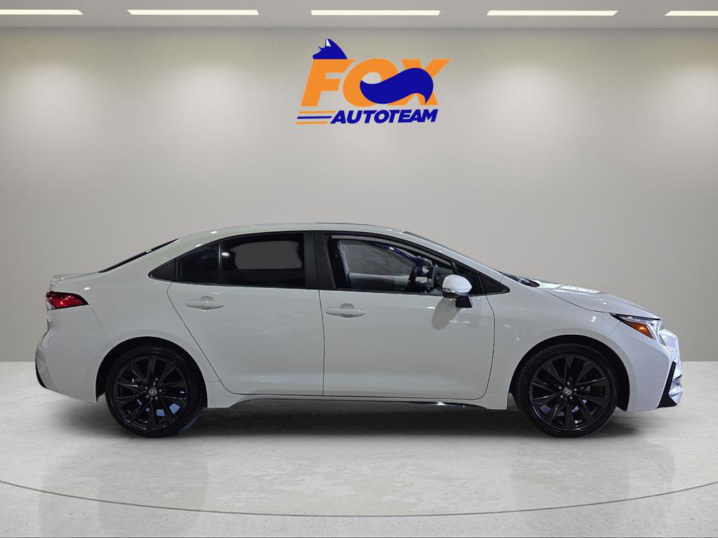 Certified 2025 Toyota Corolla SE w/ SE Premium Package image 5