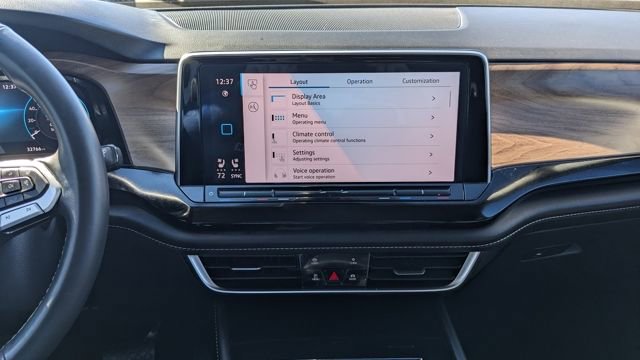 Used 2024 Volkswagen Atlas SE image 41