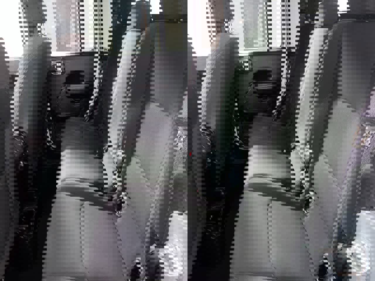 Used 2023 Jeep Gladiator Sport image 25