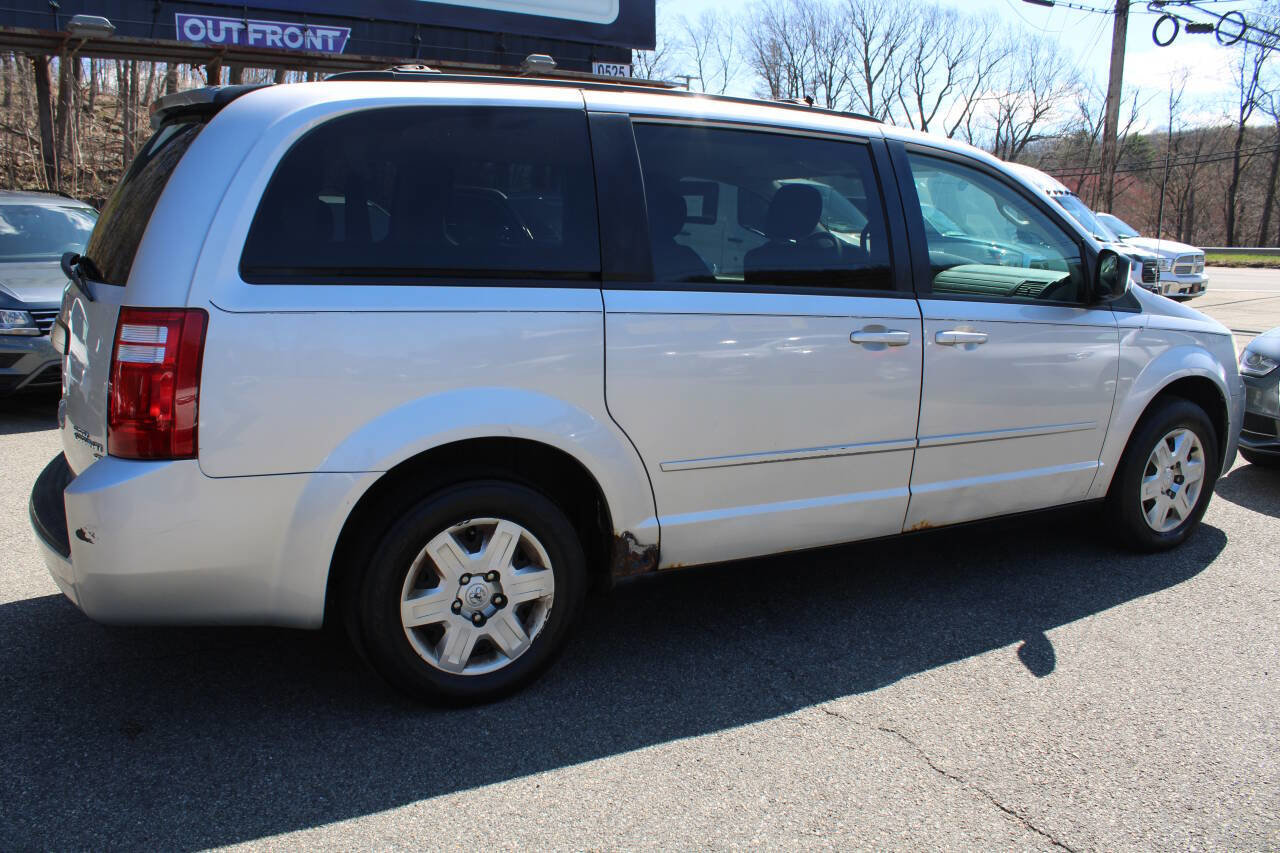 Used 2009 Dodge Grand Caravan SE image 6