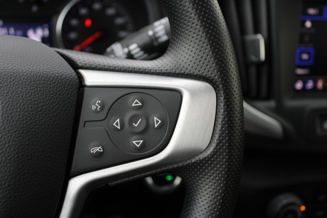 Used 2023 GMC Terrain SLE image 17