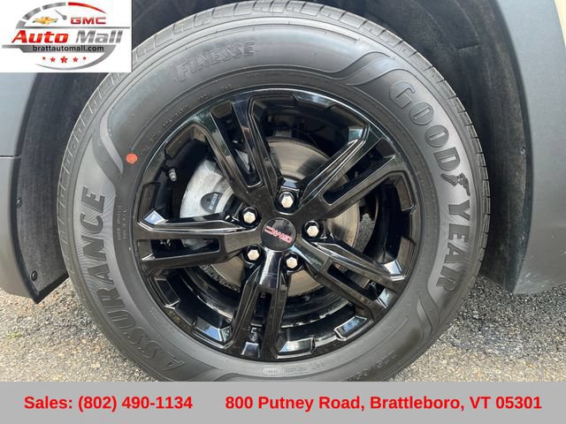 Used 2022 GMC Terrain AT4 w/ Infotainment Package II AWD/4WD image 29