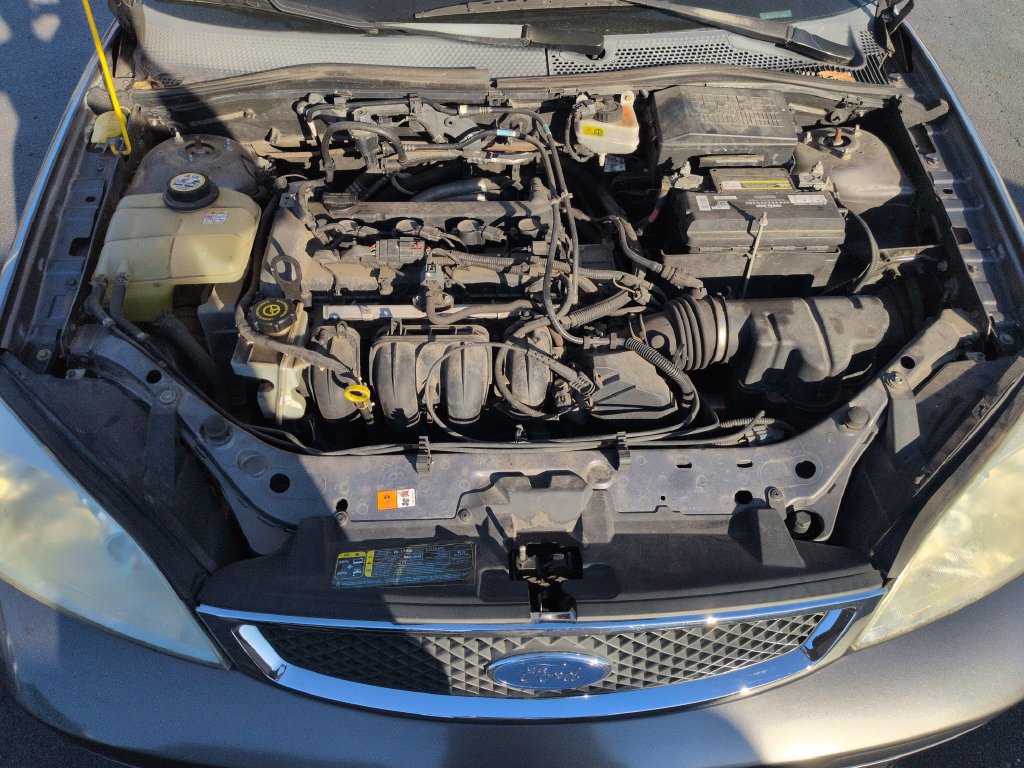 Used 2007 Ford Focus ZX4 Sedan FWD image 21
