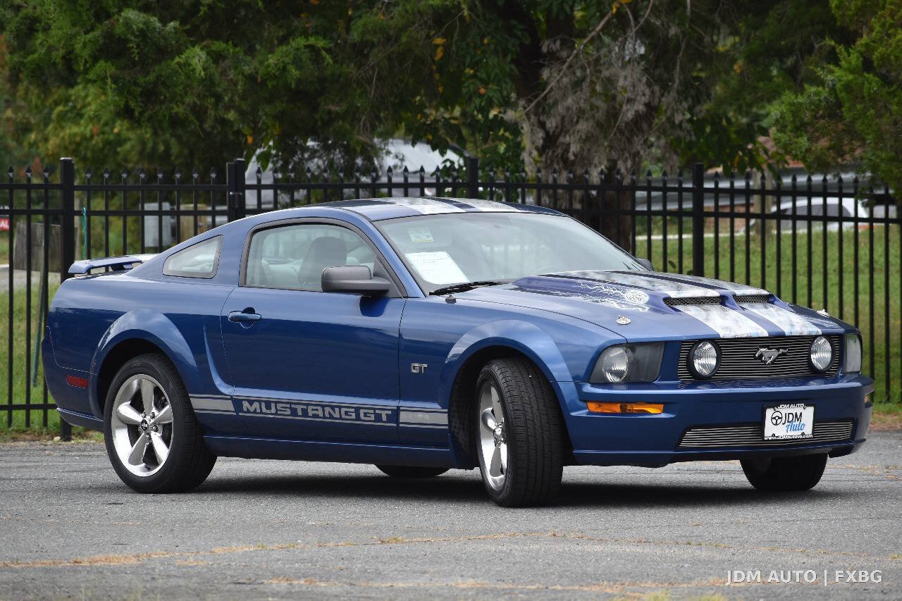 Used 2006 Ford Mustang GT Premium RWD image 4