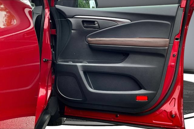 Certified 2024 Honda Passport EX-L image 30
