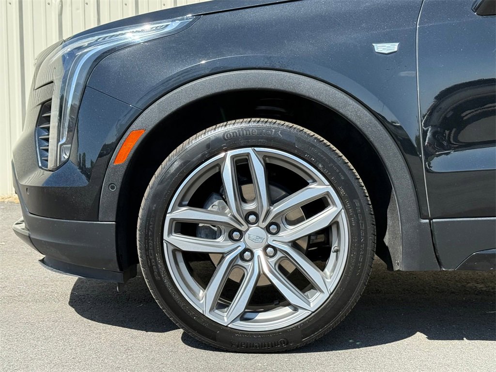 Used 2022 Cadillac XT4 Sport w/ Enhanced Visibility Package image 35