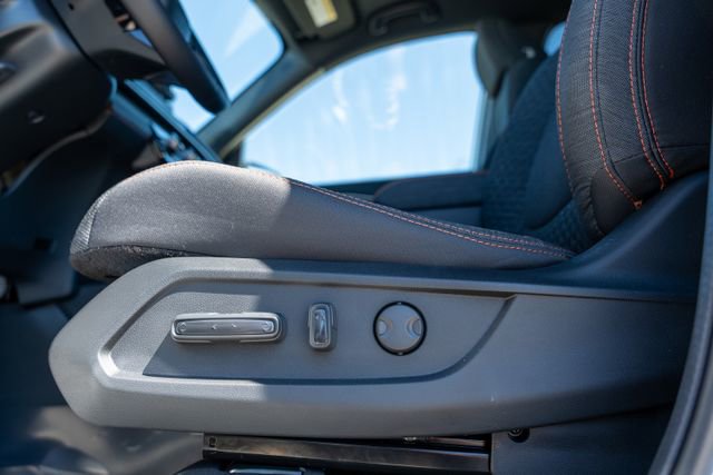 Used 2025 Honda Pilot Sport image 23