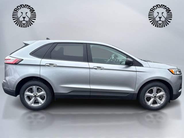Certified 2024 Ford Edge SE image 4